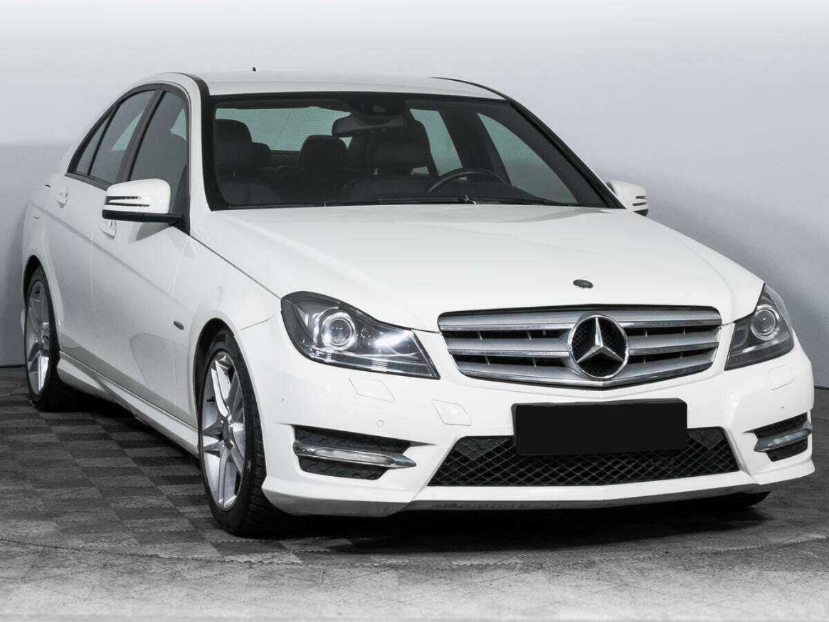 Mercedes-Benz C-Класс с пробегом — 2011 год. Фото: #2