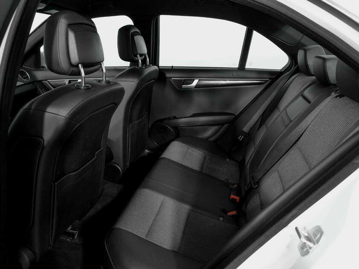 Mercedes-Benz C-Класс с пробегом — 2011 год. Фото: #9