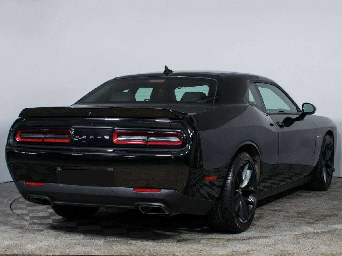 Dodge Challenger с пробегом — 2022 год. Фото: #4