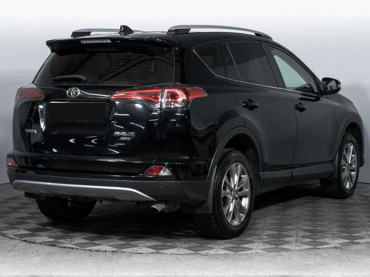 Toyota RAV4 с пробегом — 2016 год. Фото: #4