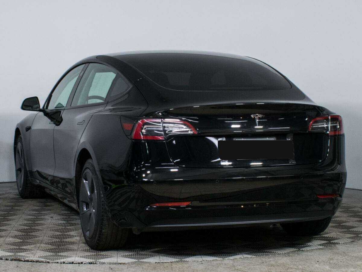 Tesla Model 3 с пробегом — 2021 год. Фото: #6