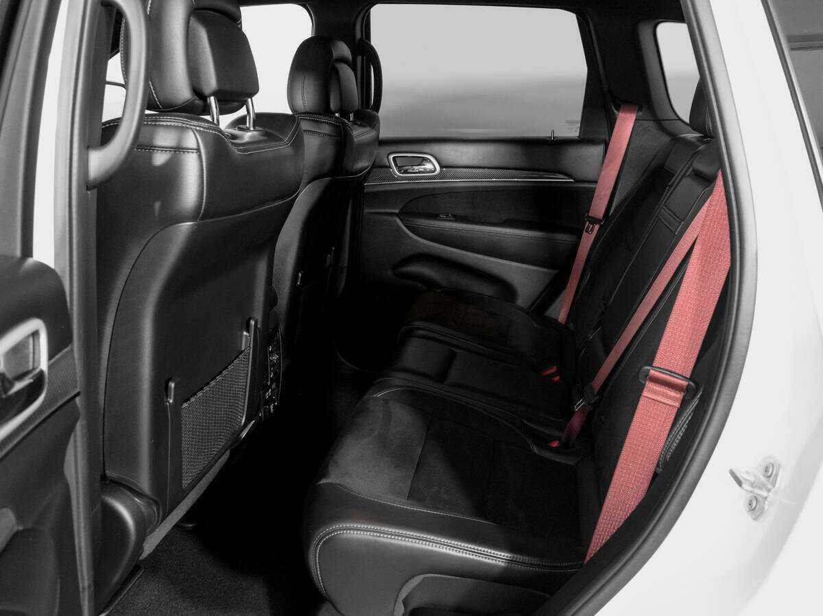 Jeep Grand Cherokee с пробегом — 2020 год. Фото: #9