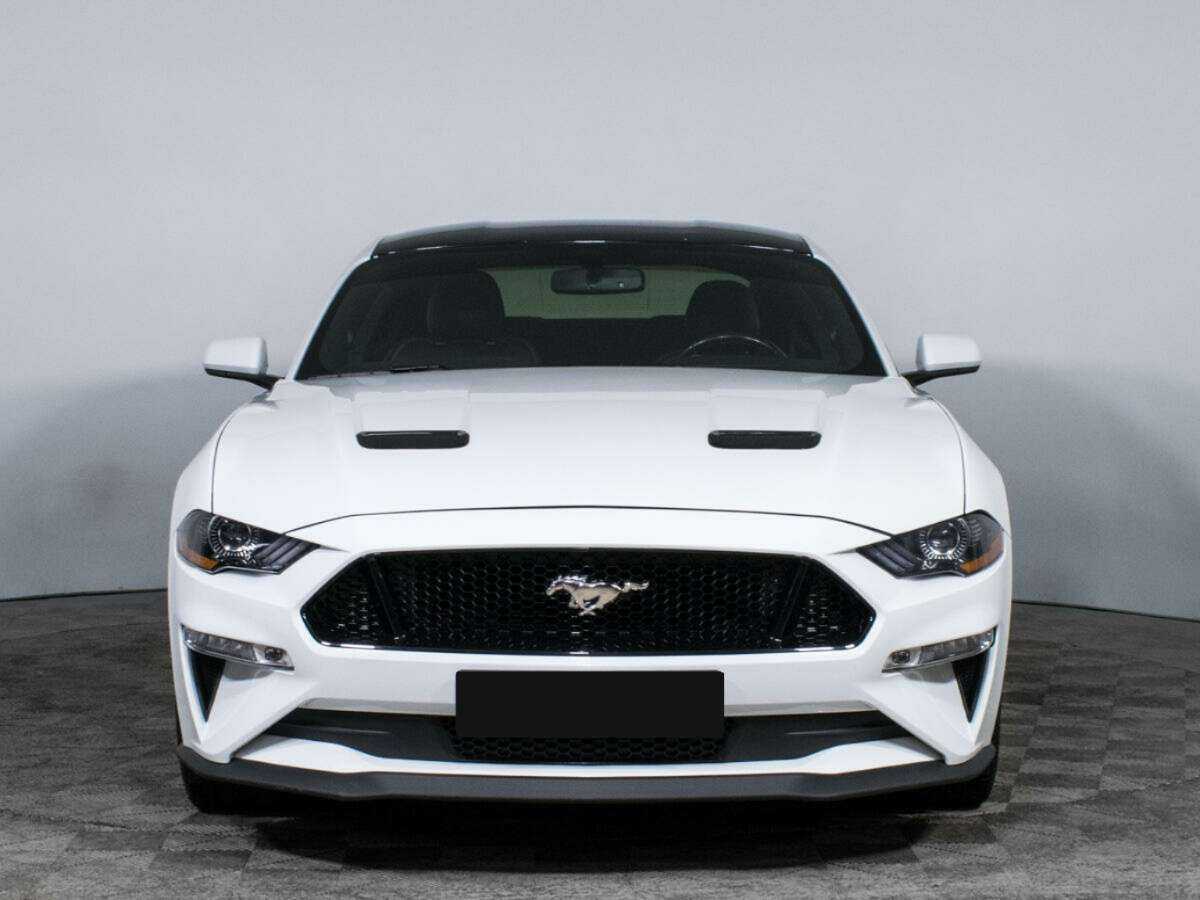 Ford Mustang с пробегом — 2019 год. Фото: #1