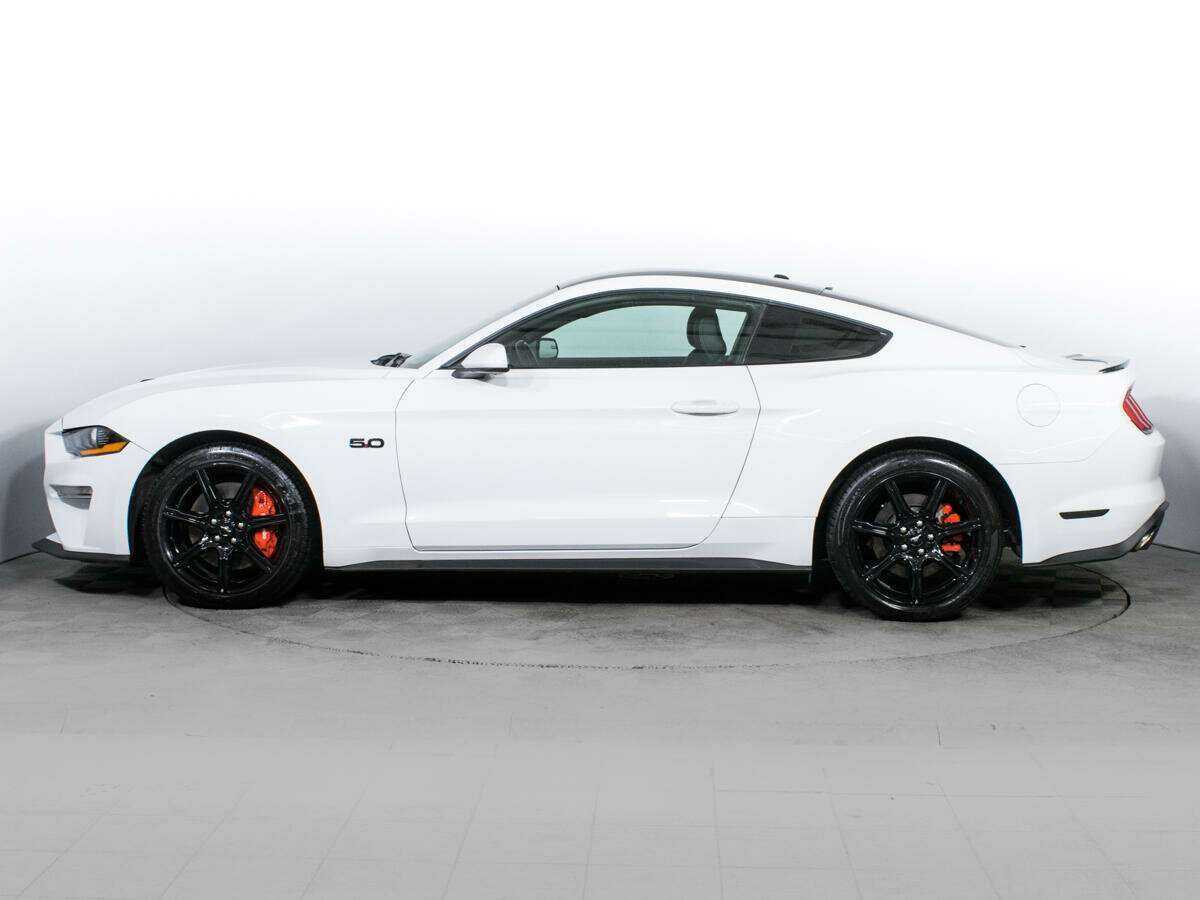 Ford Mustang с пробегом — 2019 год. Фото: #7