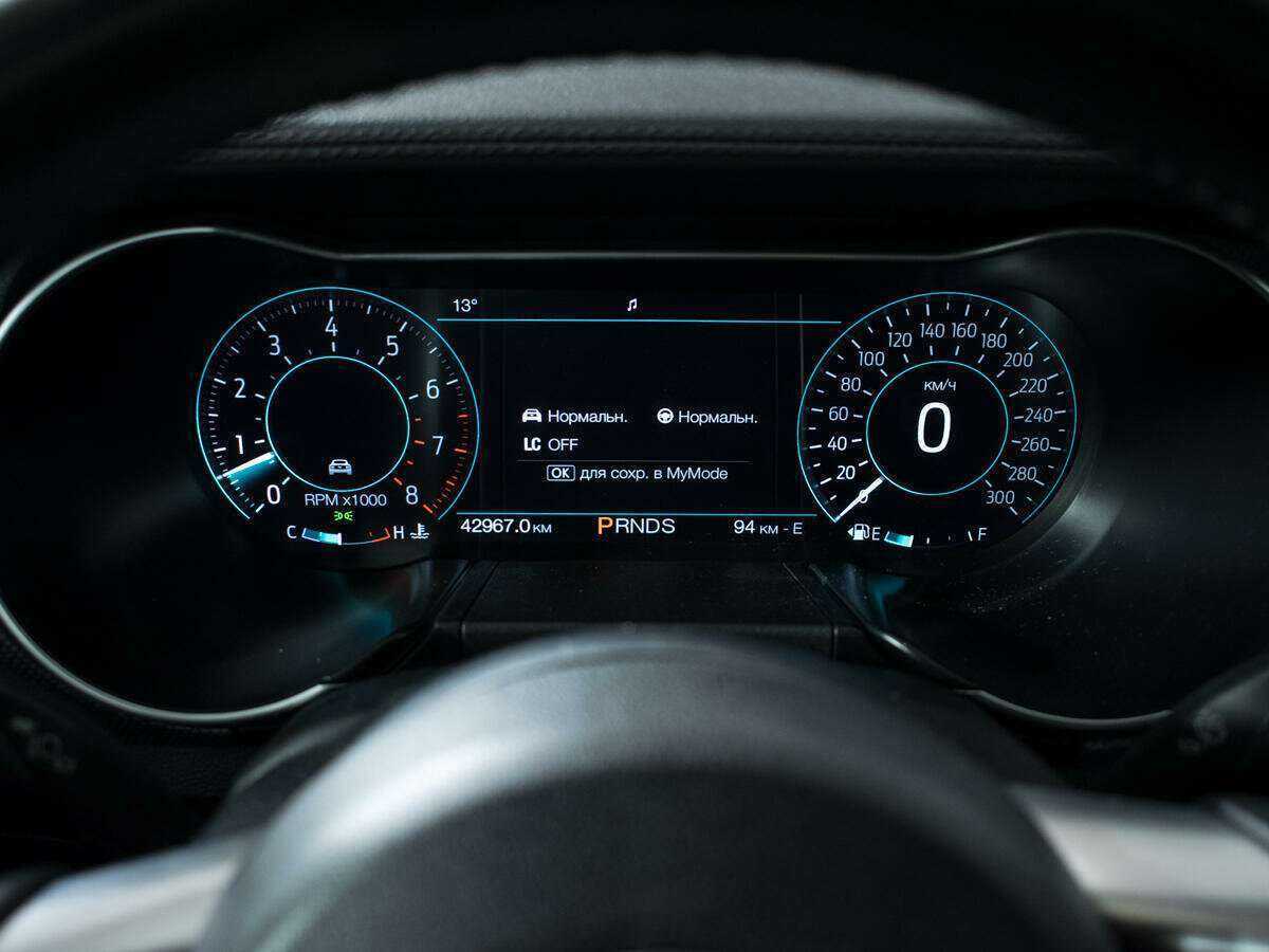 Ford Mustang с пробегом — 2019 год. Фото: #10