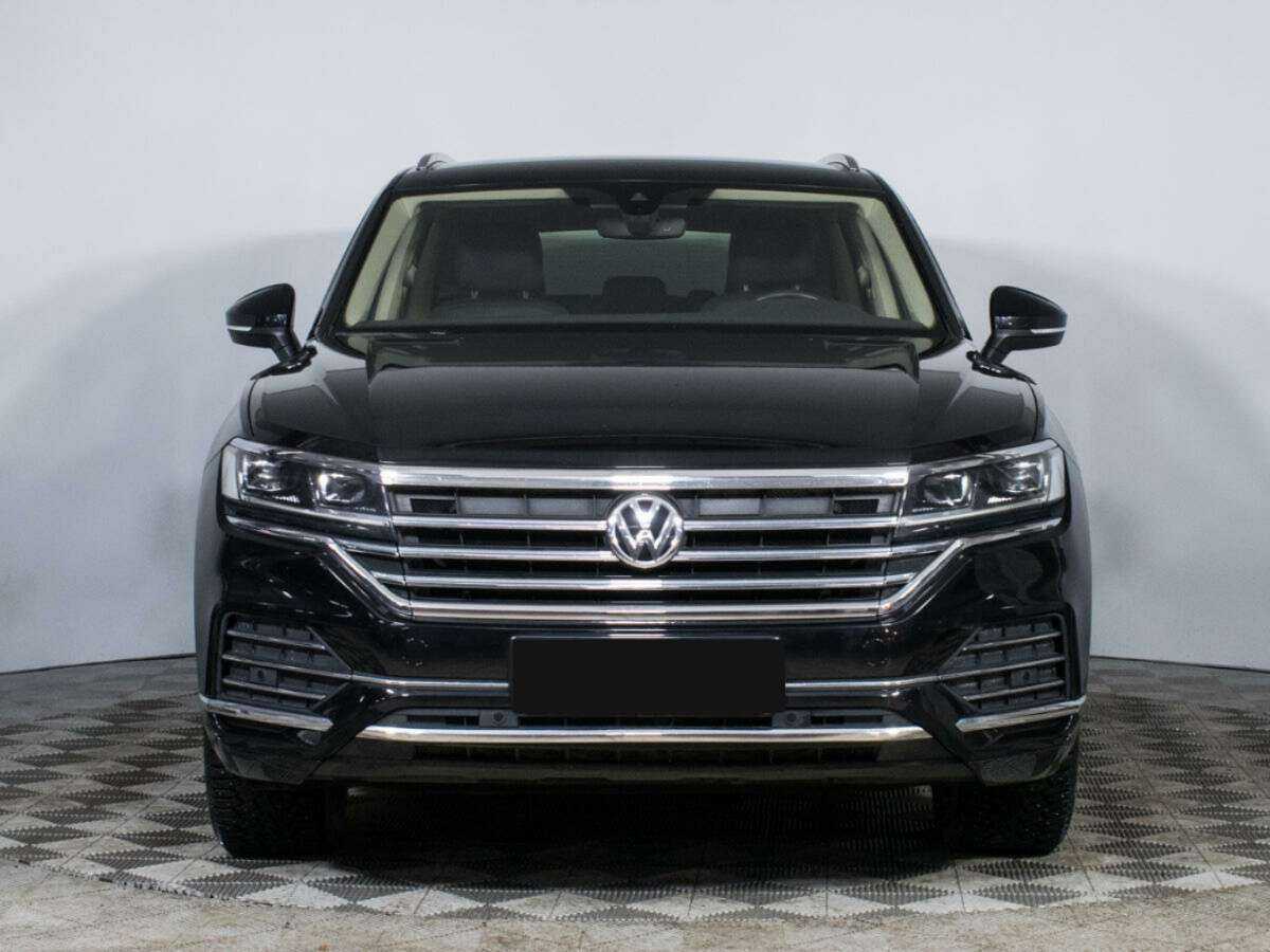 Volkswagen Touareg с пробегом — 2020 год. Фото: #1
