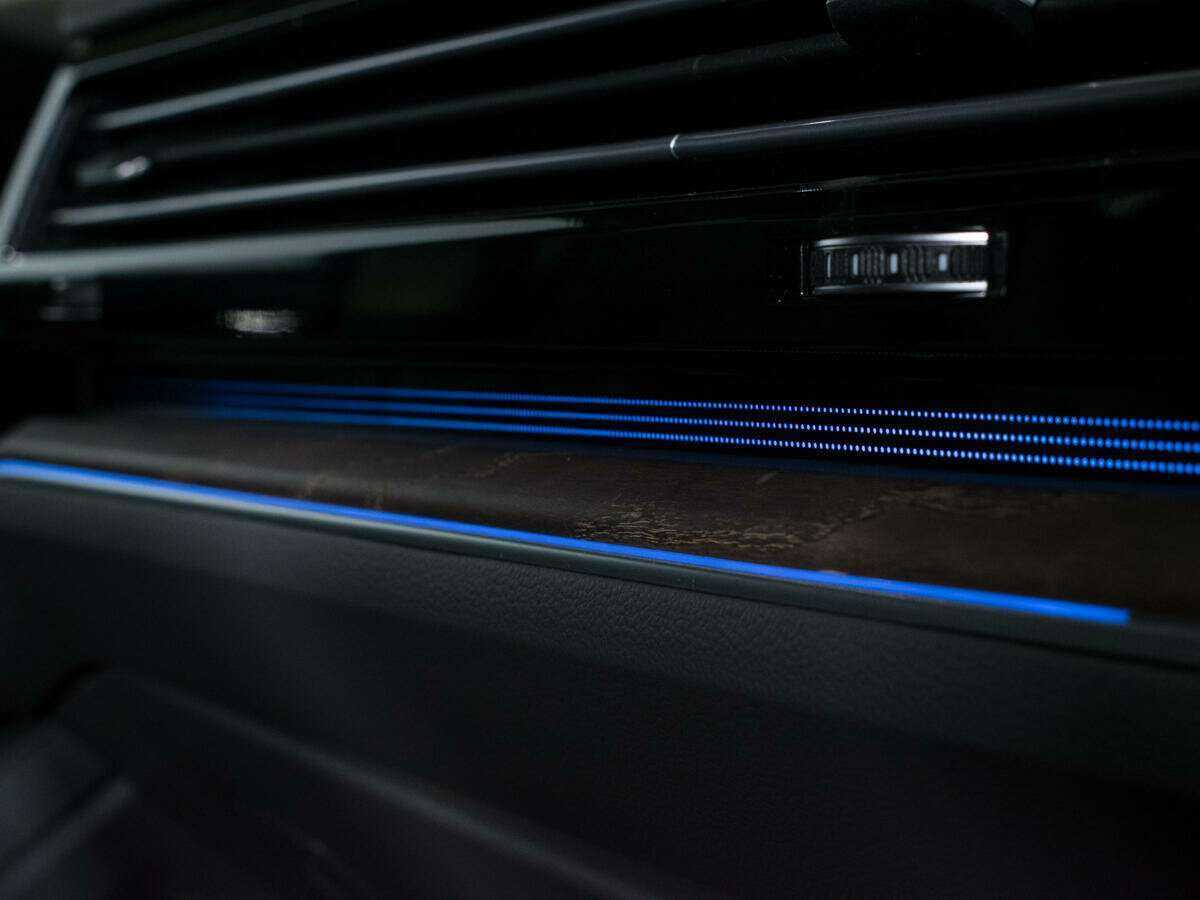 Volkswagen Touareg с пробегом — 2020 год. Фото: #15