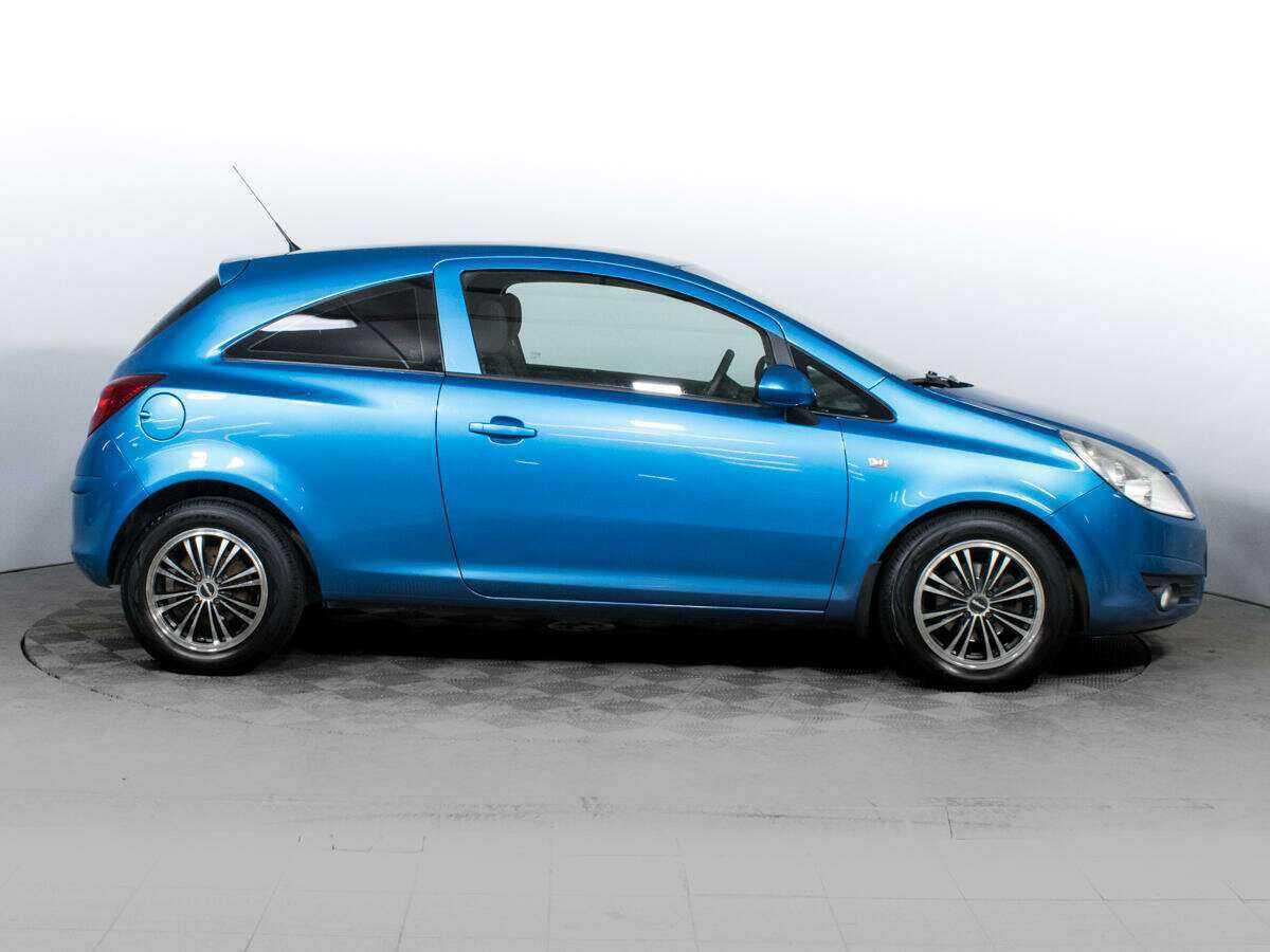 Opel Corsa с пробегом — 2010 год. Фото: #3