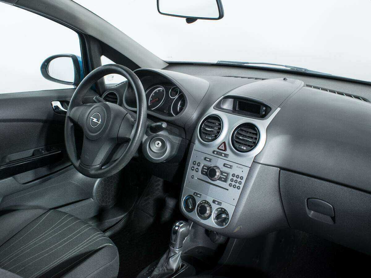 Opel Corsa с пробегом — 2010 год. Фото: #8