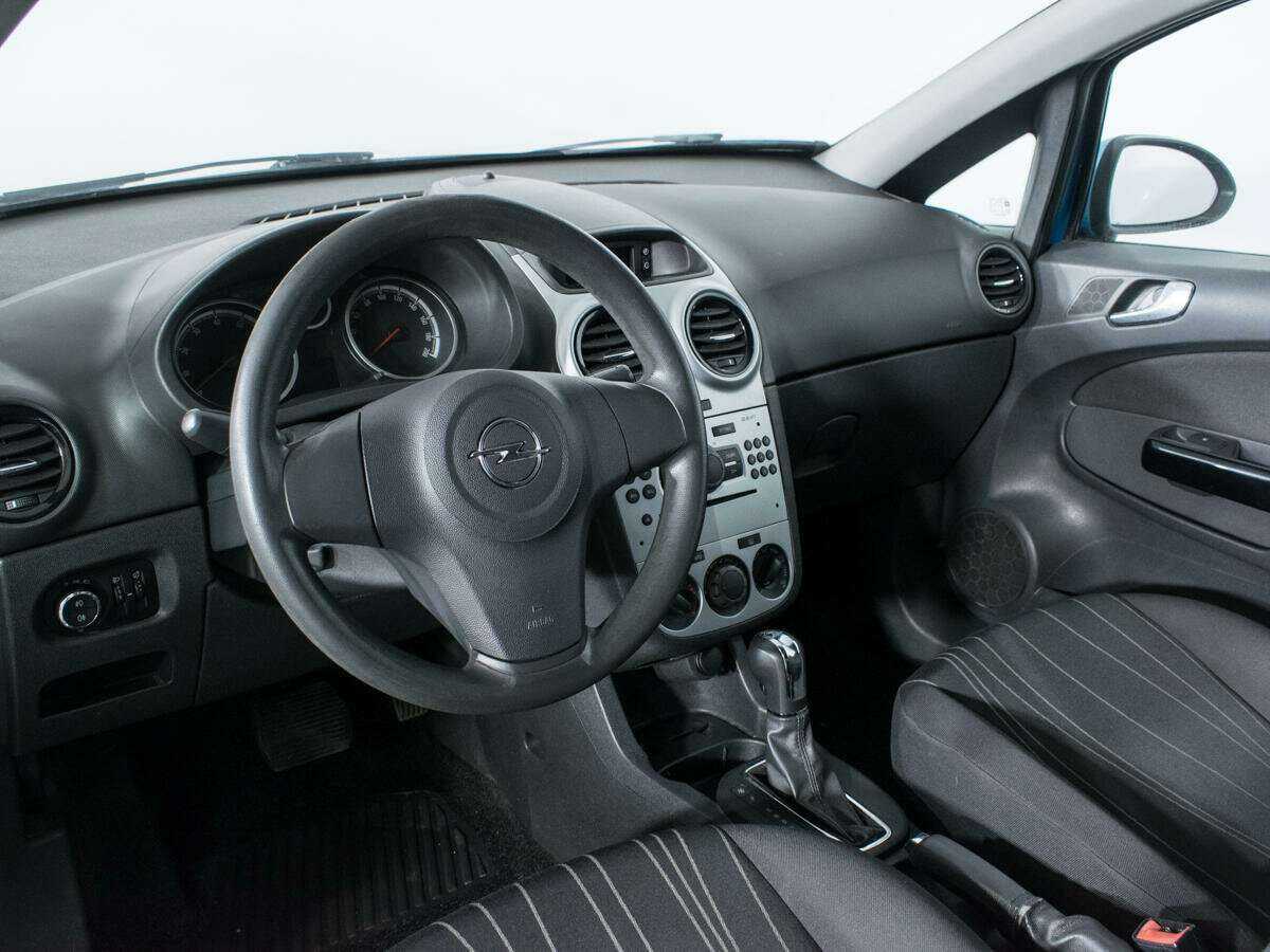 Opel Corsa с пробегом — 2010 год. Фото: #11