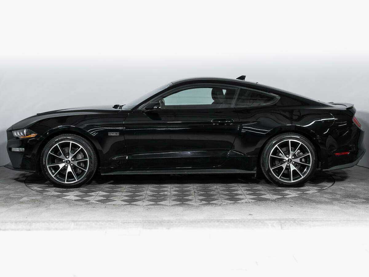 Ford Mustang с пробегом — 2022 год. Фото: #7