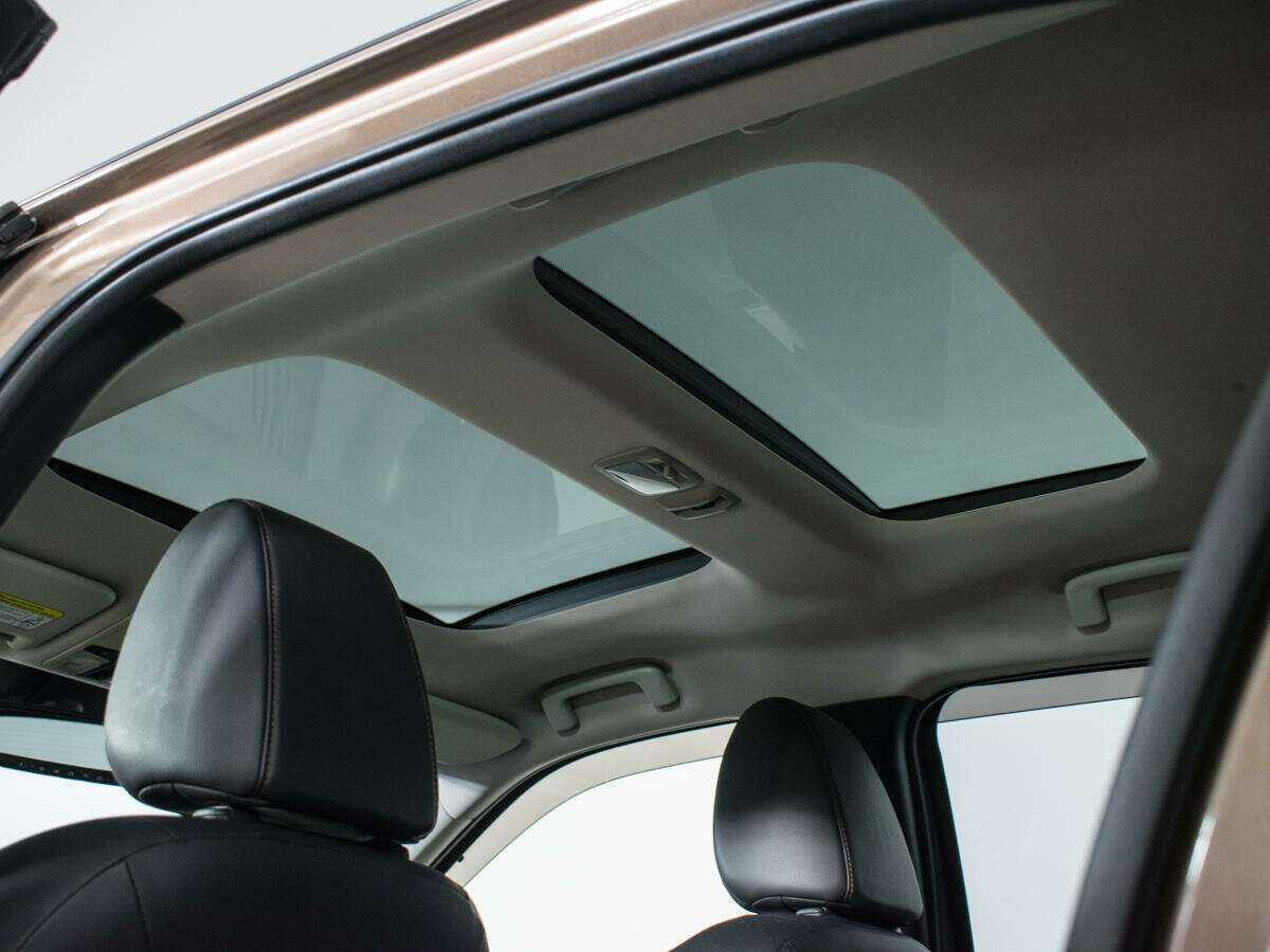 Mitsubishi Eclipse Cross с пробегом — 2018 год. Фото: #14