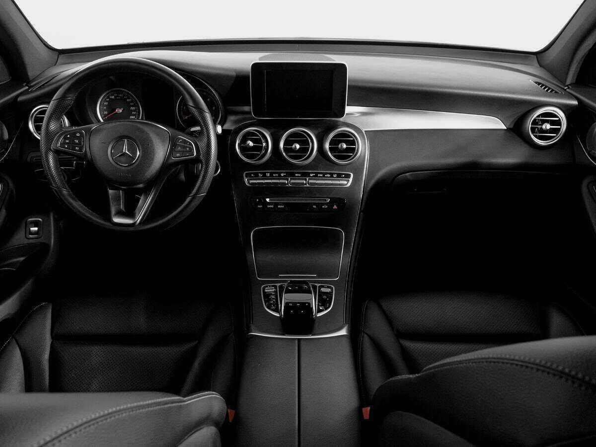 Mercedes-Benz GLC Coupe с пробегом — 2018 год. Фото: #11