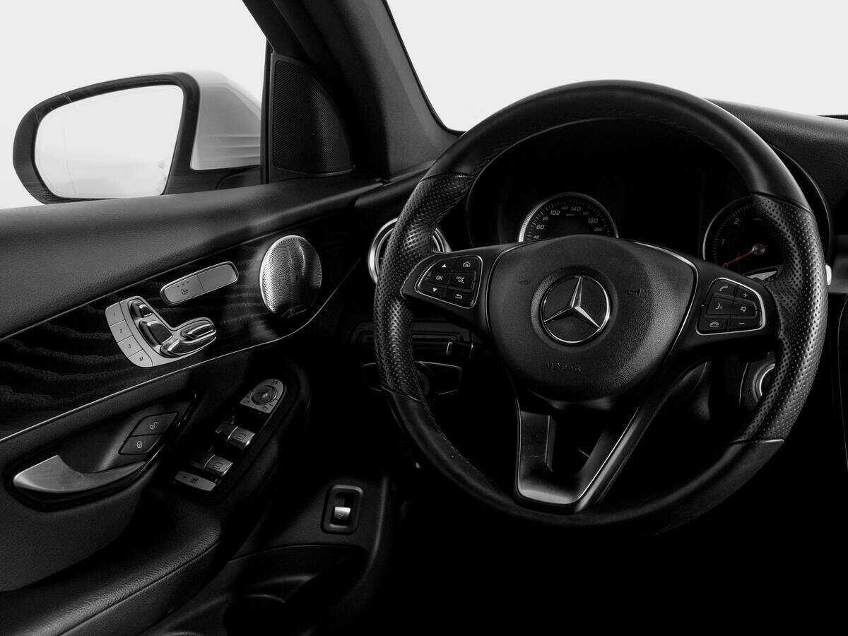 Mercedes-Benz GLC Coupe с пробегом — 2018 год. Фото: #14