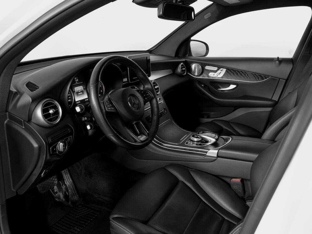 Mercedes-Benz GLC Coupe с пробегом — 2018 год. Фото: #15