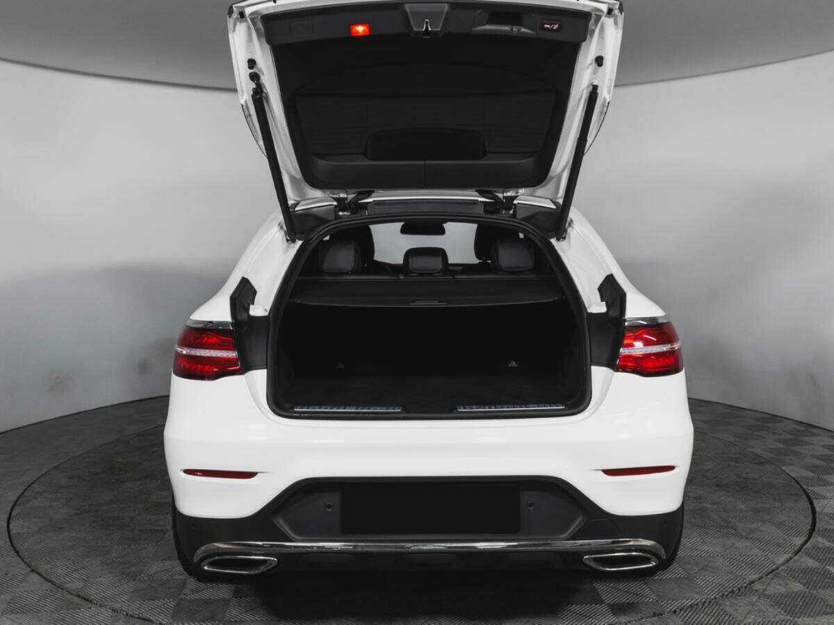 Mercedes-Benz GLC Coupe с пробегом — 2018 год. Фото: #17