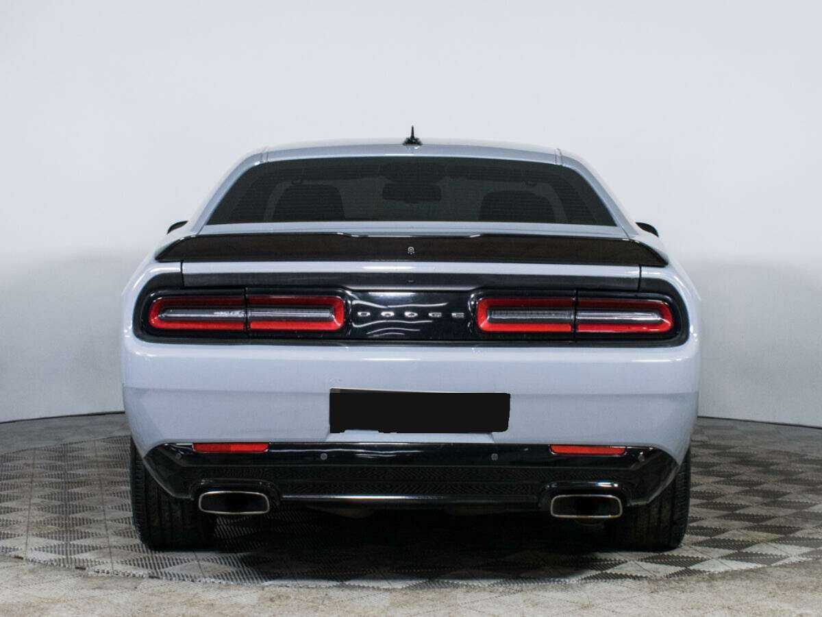 Dodge Challenger с пробегом — 2021 год. Фото: #5