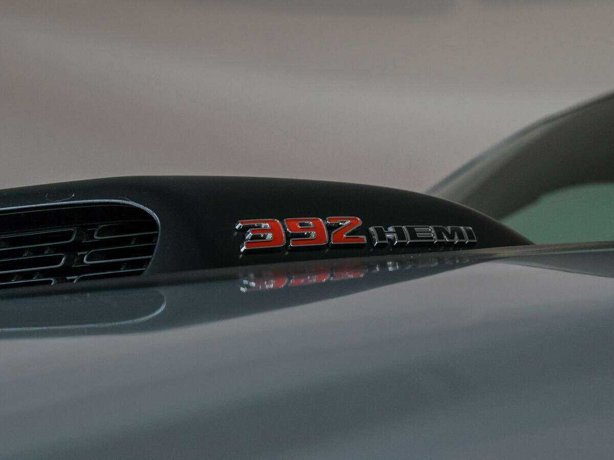 Dodge Challenger с пробегом — 2021 год. Фото: #17