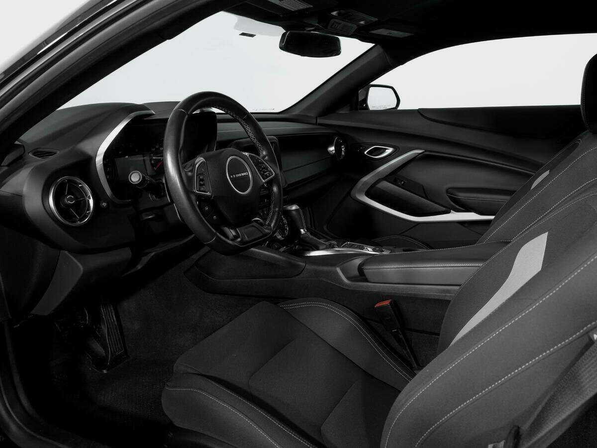 Chevrolet Camaro с пробегом — 2022 год. Фото: #14