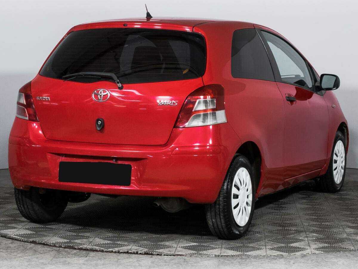 Toyota Yaris с пробегом — 2010 год. Фото: #4