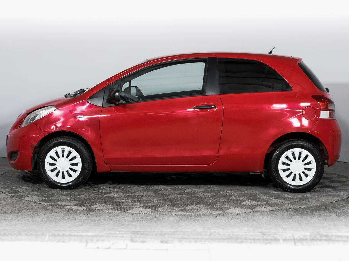 Toyota Yaris с пробегом — 2010 год. Фото: #7