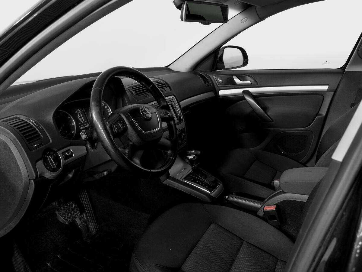 Skoda Octavia с пробегом — 2011 год. Фото: #8