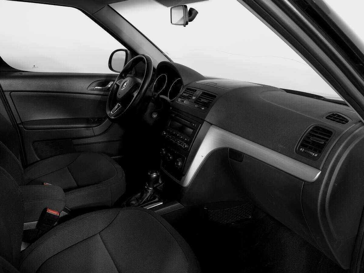 Skoda Yeti с пробегом — 2015 год. Фото: #8