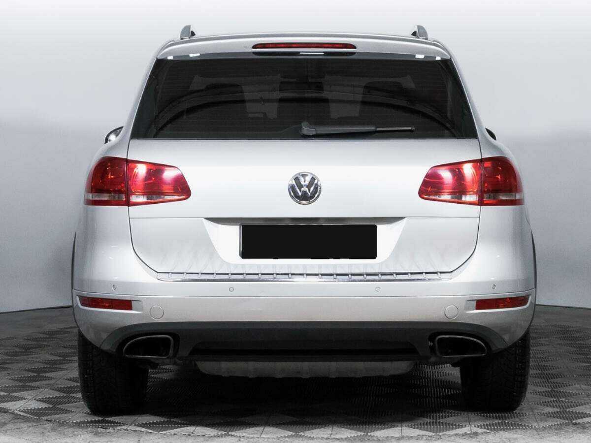 Volkswagen Touareg с пробегом — 2012 год. Фото: #5