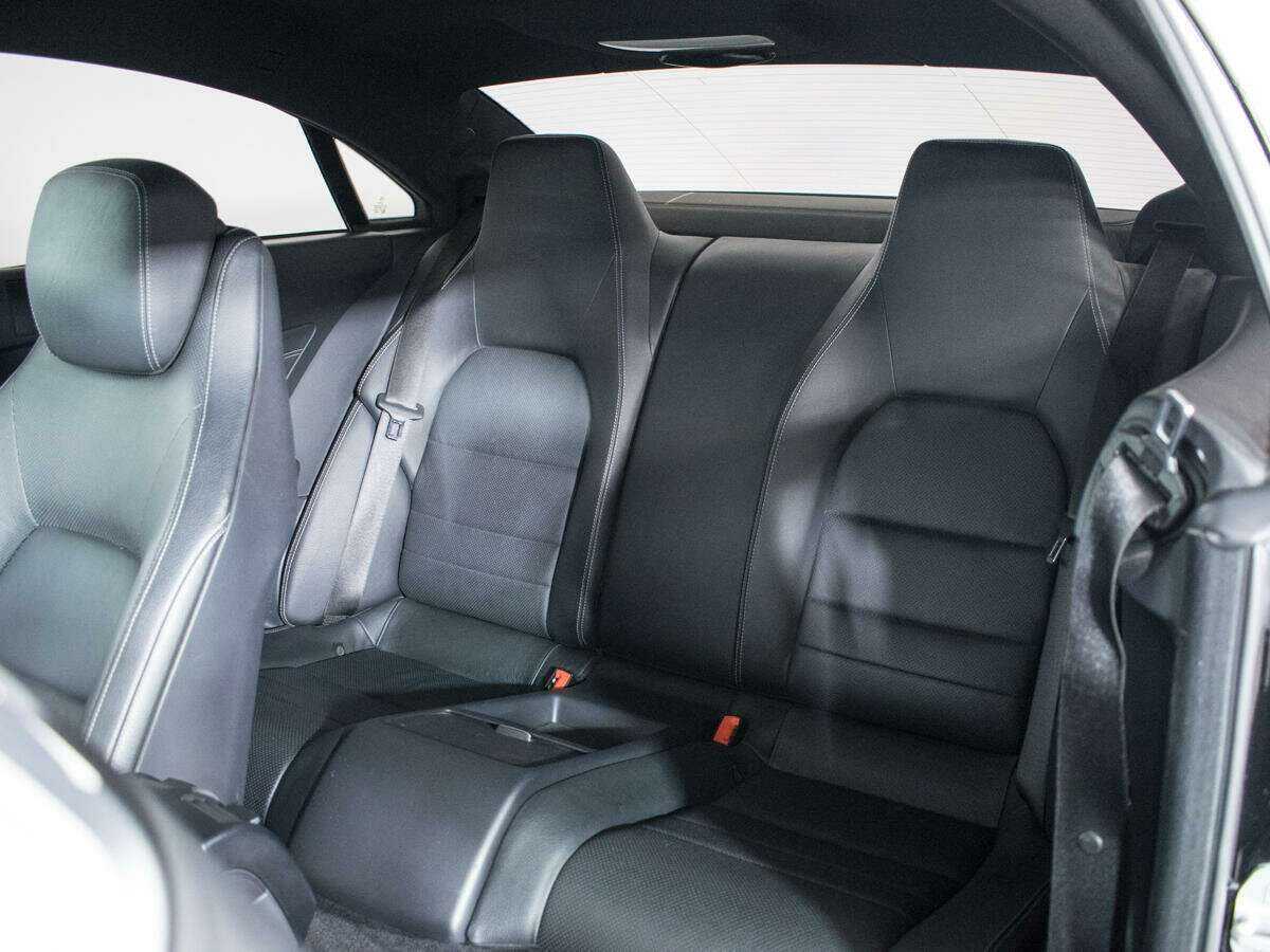 Mercedes-Benz E-Класс с пробегом — 2014 год. Фото: #9