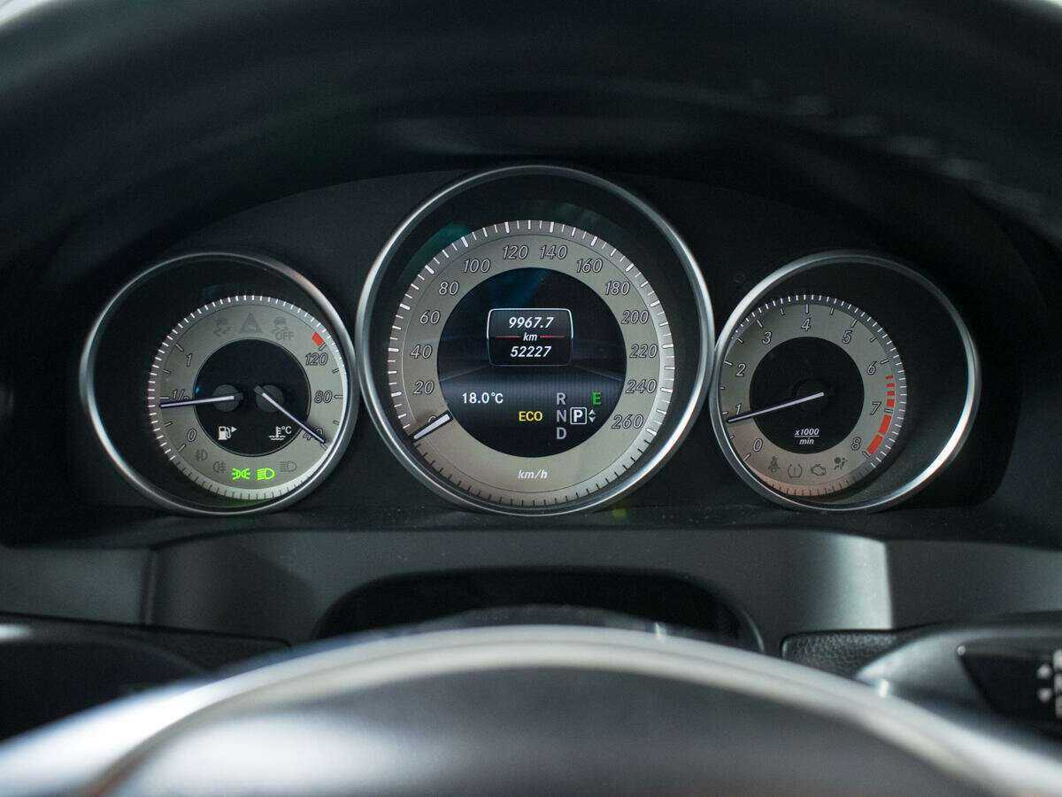 Mercedes-Benz E-Класс с пробегом — 2014 год. Фото: #10