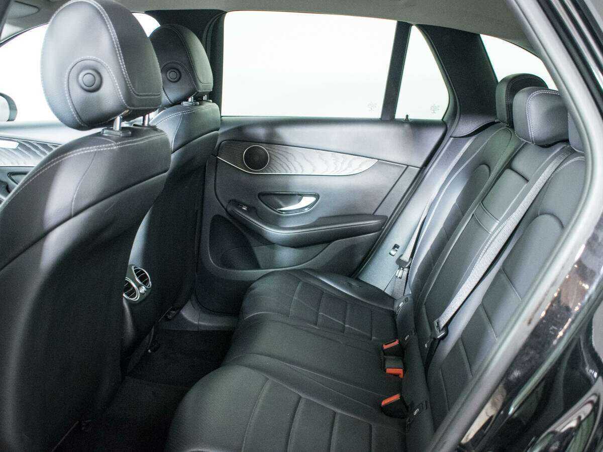 Mercedes-Benz GLC с пробегом — 2017 год. Фото: #9