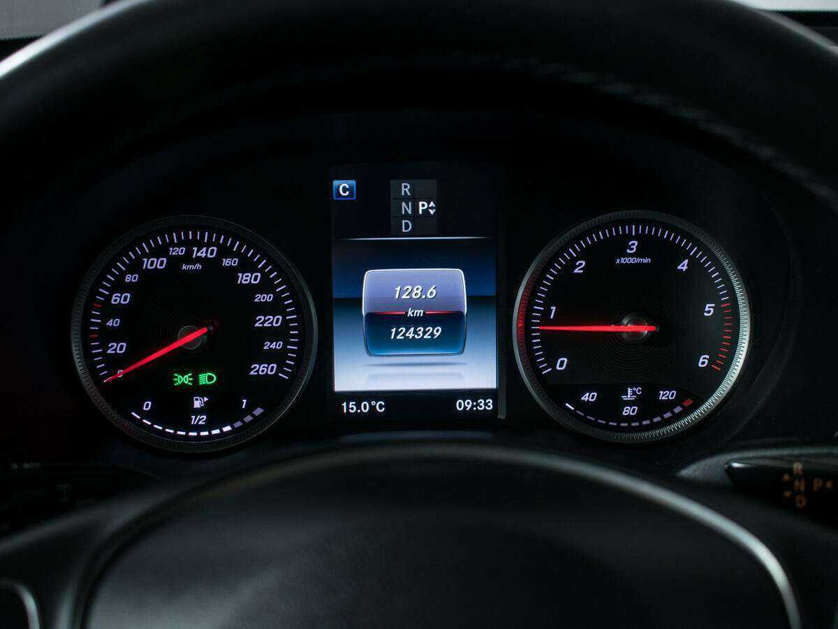 Mercedes-Benz GLC с пробегом — 2017 год. Фото: #10