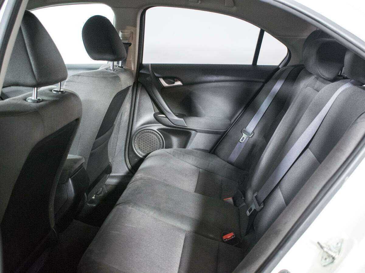 Honda Accord с пробегом — 2008 год. Фото: #9