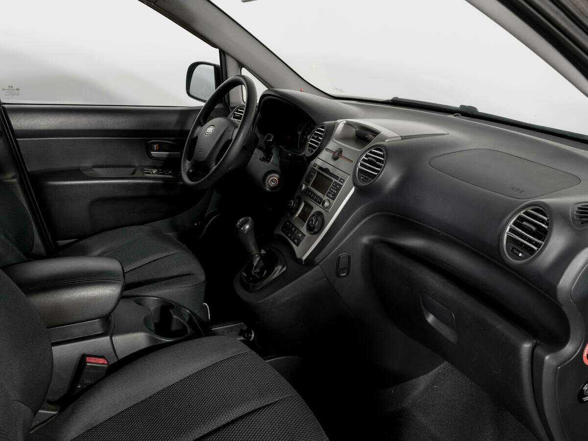 Kia Carens с пробегом — 2009 год. Фото: #8