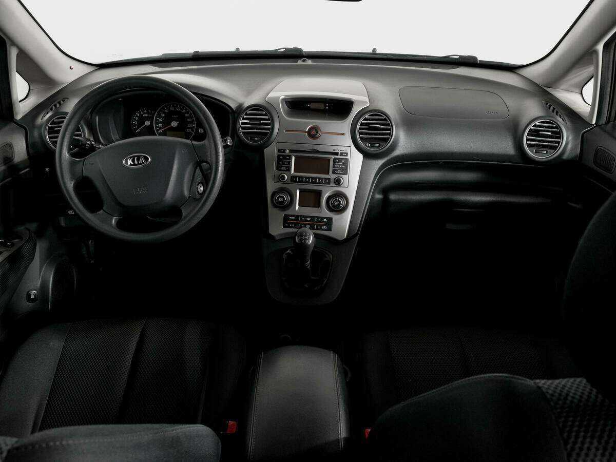 Kia Carens с пробегом — 2009 год. Фото: #11