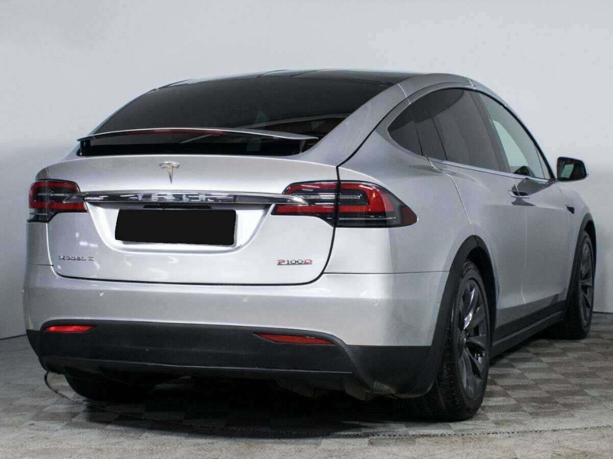 Tesla Model X с пробегом — 2018 год. Фото: #4