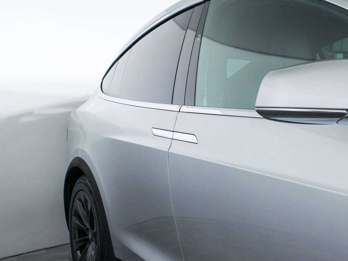 Tesla Model X с пробегом — 2018 год. Фото: #17