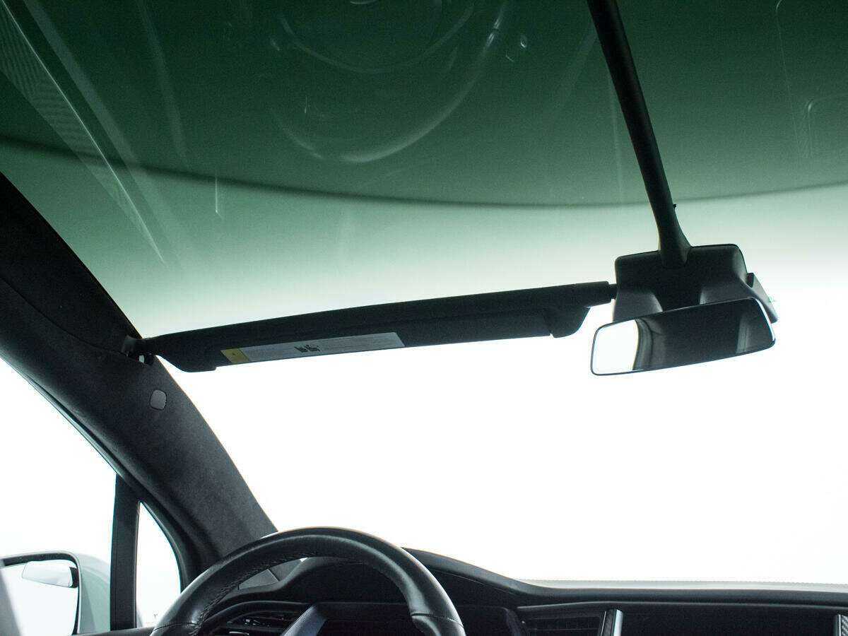 Tesla Model X с пробегом — 2018 год. Фото: #18