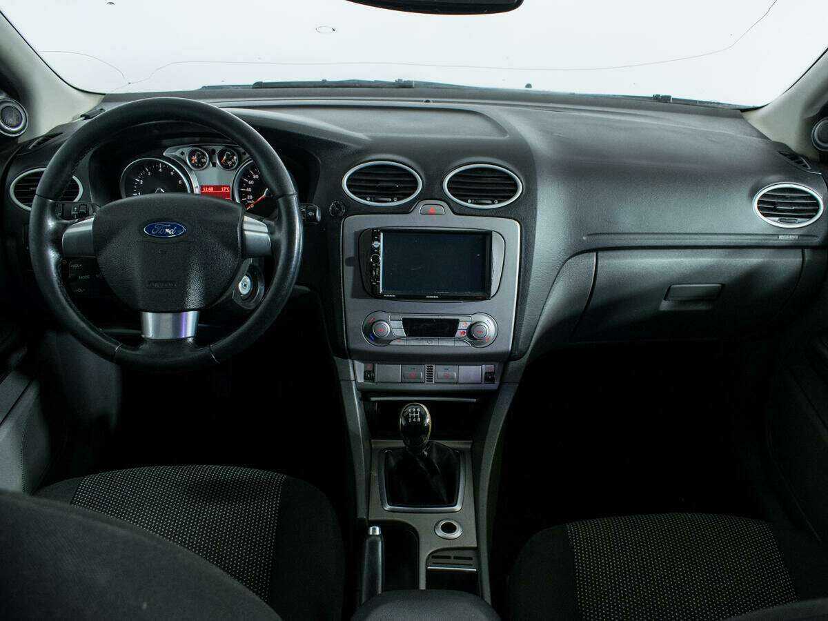 Ford Focus с пробегом — 2008 год. Фото: #11