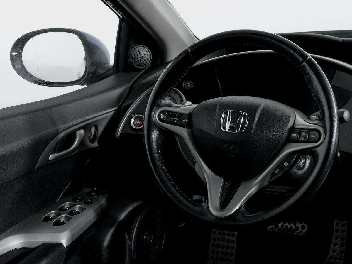 Honda Civic с пробегом — 2006 год. Фото: #14