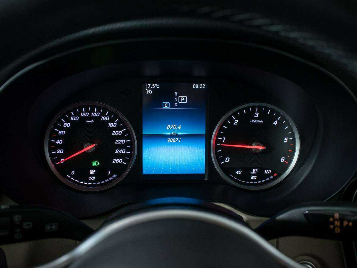 Mercedes-Benz GLC с пробегом — 2020 год. Фото: #10