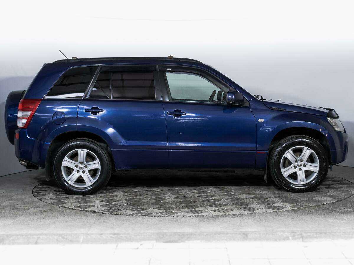 Suzuki Grand Vitara с пробегом — 2005 год. Фото: #3