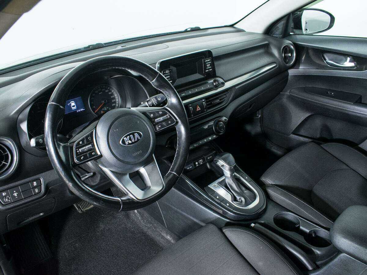Kia Cerato с пробегом — 2018 год. Фото: #10