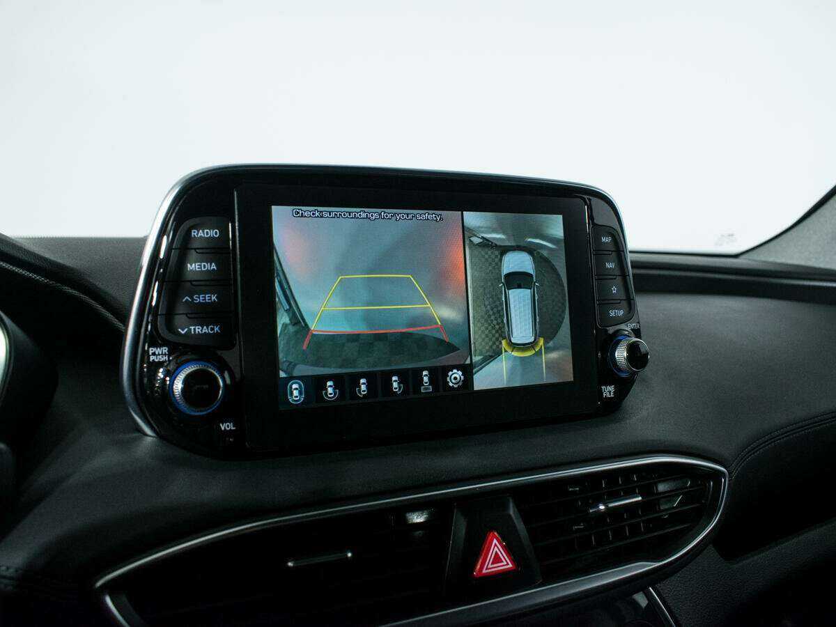 Hyundai Santa Fe с пробегом — 2018 год. Фото: #13