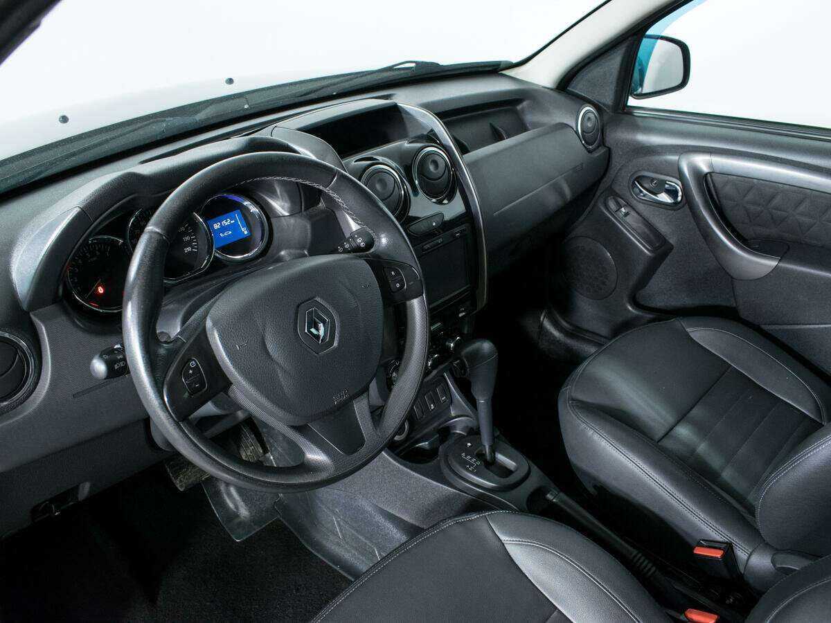 Renault Duster с пробегом — 2016 год. Фото: #12