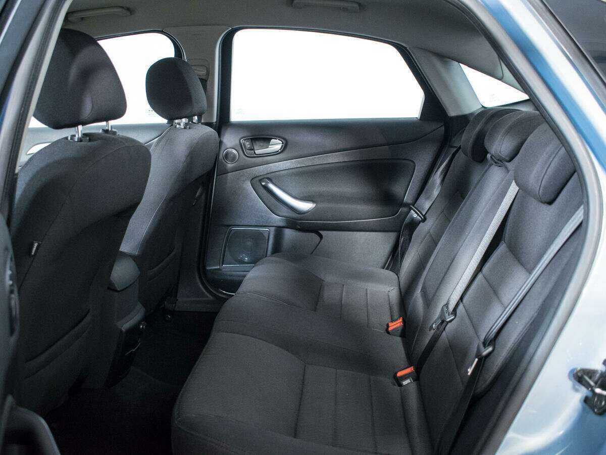 Ford Mondeo с пробегом — 2010 год. Фото: #9