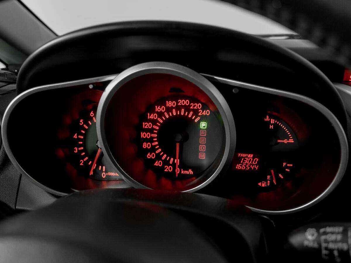 Mazda CX-7 с пробегом — 2008 год. Фото: #10