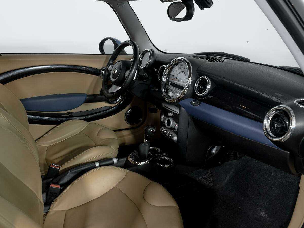 Mini Hatch с пробегом — 2008 год. Фото: #8