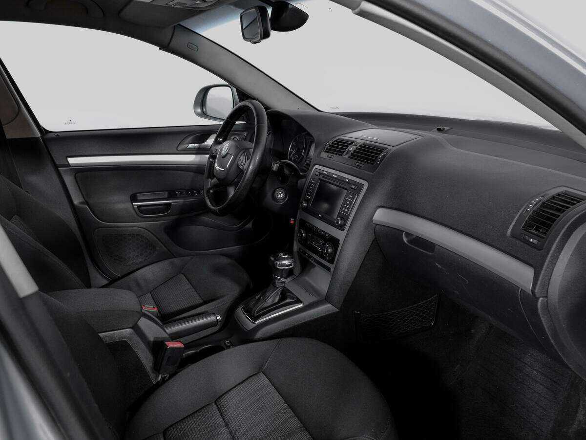 Skoda Octavia с пробегом — 2009 год. Фото: #8
