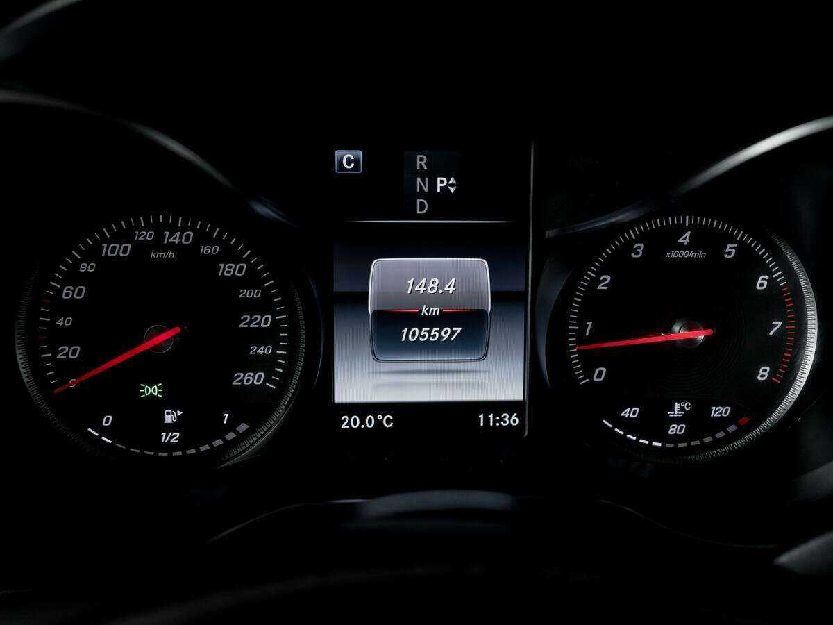 Mercedes-Benz GLC с пробегом — 2018 год. Фото: #10